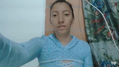Snapshot of candymilfff chatting on March 2025 02:28:02 AM candymilfff online show from March 2025 02:28:02 AM