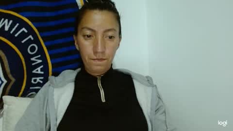 Snapshot of candymilfff chatting on September 2025 04:12:02 AM candymilfff online show from September 2025 04:12:02 AM