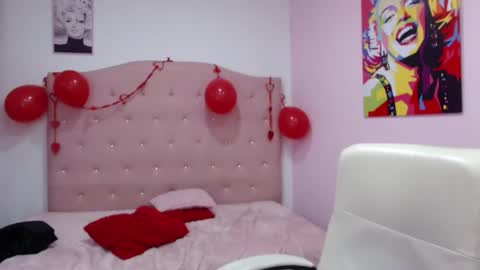 Snapshot of candyre chatting on February 2025 05:25:02 PM C A N D Y online show from February 2025 05:25:02 PM