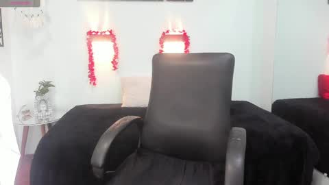 Snapshot of candyre chatting on February 2025 02:59:02 PM C A N D Y online show from February 2025 02:59:02 PM