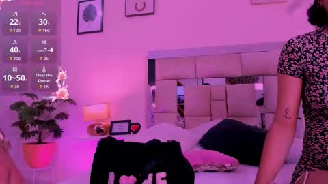 Candy online show from September 2025 02:44:01 AM