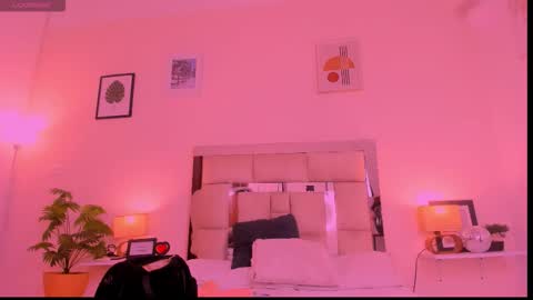 Candy online show from September 2025 06:55:01 PM