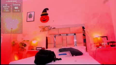 Candy online show from October 2025 06:52:02 PM