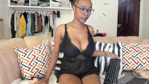 Canela online show from January 2025 10:00:02 AM