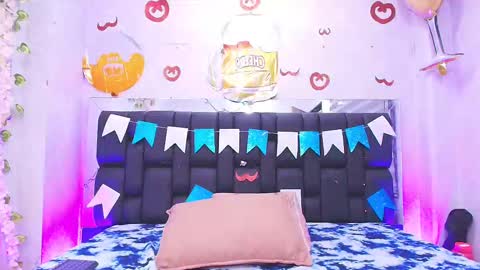 Aura  online show from September 2025 11:57:01 AM