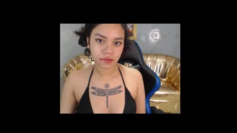 canela_s1 online show from October 2025 01:21:01 PM