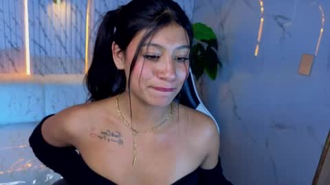 Canela  online show from May 2026 08:37:01 PM