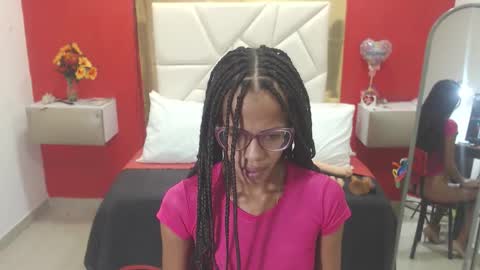 Canela online show from October 2025 05:03:01 PM