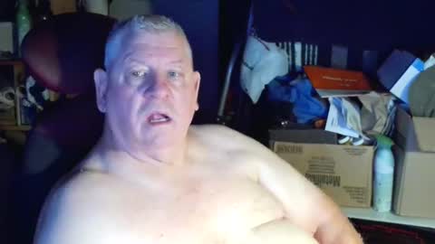 canoelicker69 online show from September 2025 08:25:01 AM