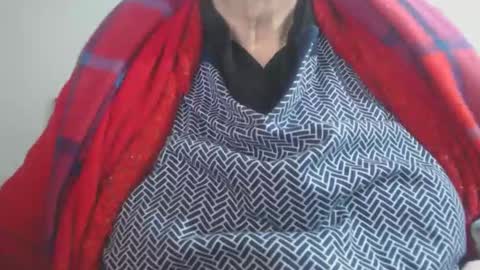 Snapshot of capitanfuturo44 chatting on January 2026 04:00:01 PM Cinzia ex regina online show from January 2026 04:00:01 PM