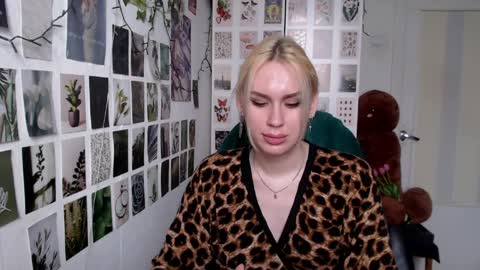 Capricious Scorpio Afa online show from April 2026 11:40:02 AM