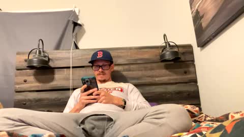 Snapshot of captaincumgun chatting on January 2025 06:46:01 AM Captaincumgun online show from January 2025 06:46:01 AM