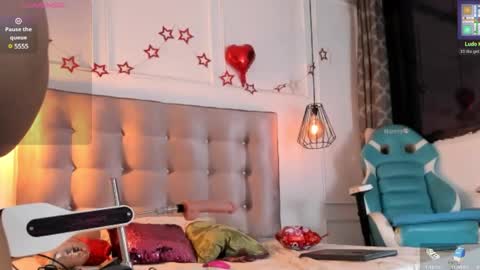 Cara  online show from February 2025 11:41:02 AM