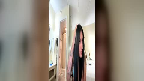 caramelmami26 online show from June 2026 01:14:01 AM