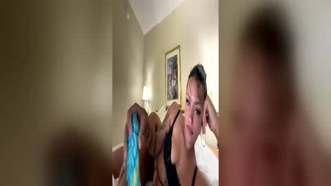 caramelmami26 online show from June 2026 01:35:01 PM