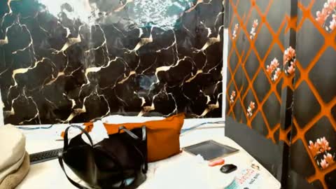 Snapshot of caramelminxx_ chatting on July 2026 07:56:01 AM caramelminxx_ online show from July 2026 07:56:01 AM