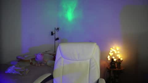              online show from March 2025 09:07:02 AM