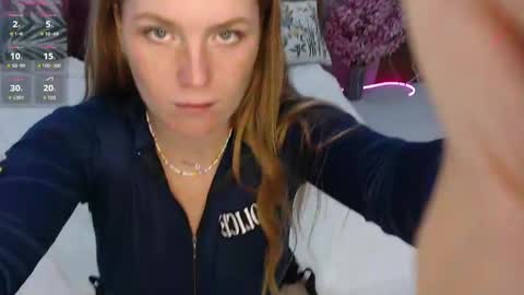 Lana online show from April 2026 01:22:02 AM