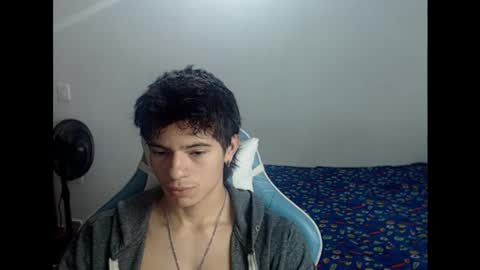 carapalida9008 online show from October 2025 04:30:01 PM