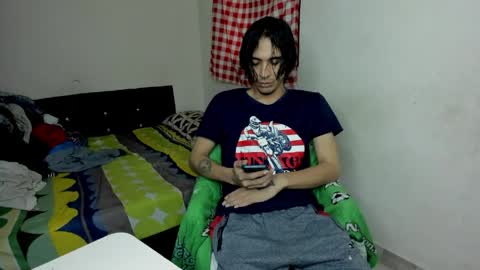 Snapshot of cardrey05 chatting on May 2026 09:53:02 PM Carlos and Cristian online show from May 2026 09:53:02 PM
