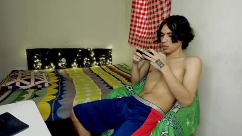Snapshot of cardrey05 chatting on May 2026 06:46:01 PM Carlos and Cristian online show from May 2026 06:46:01 PM