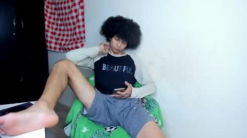 Snapshot of cardrey05 chatting on May 2026 01:57:16 AM Carlos and Cristian online show from May 2026 01:57:16 AM