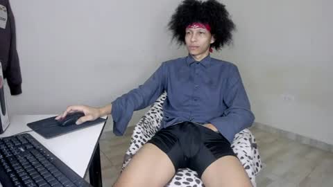 Snapshot of cardrey05 chatting on June 2026 02:42:01 AM Carlos and Cristian online show from June 2026 02:42:01 AM