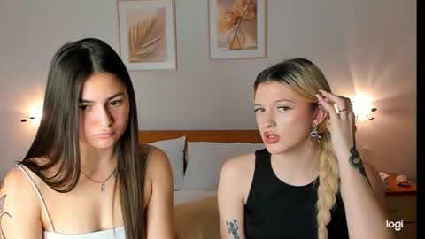 Snapshot of caressyourself chatting on January 2025 02:51:02 PM caressyourself online show from January 2025 02:51:02 PM