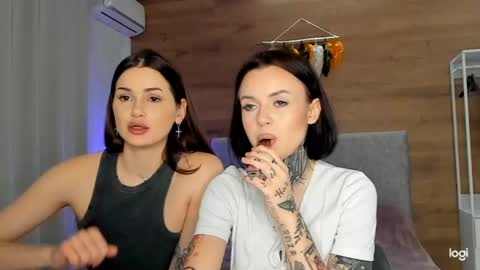 Snapshot of caressyourself chatting on February 2025 08:24:01 AM caressyourself online show from February 2025 08:24:01 AM