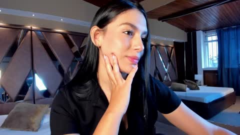 Carina online show from December 2024 12:13:02 PM