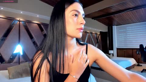 Carina online show from January 2025 11:28:01 AM