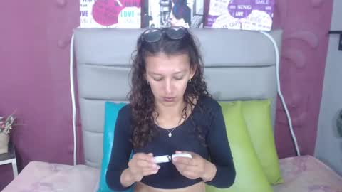 Carina Santana online show from September 2025 12:16:02 PM