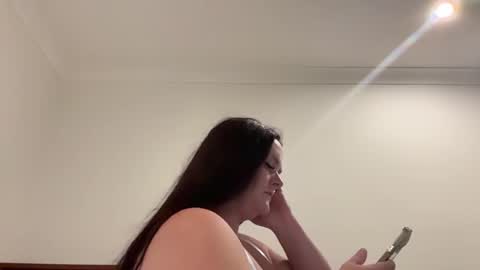 Snapshot of carinabro10 chatting on June 2026 08:35:02 AM carinabro10 online show from June 2026 08:35:02 AM