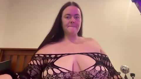 Snapshot of carinabro10 chatting on June 2026 08:53:01 AM carinabro10 online show from June 2026 08:53:01 AM