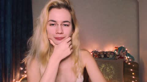 Snapshot of carinfox chatting on December 2024 05:51:01 AM Carin online show from December 2024 05:51:01 AM