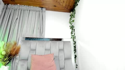 Snapshot of carla_77 chatting on March 2025 03:40:02 PM carla_77 online show from March 2025 03:40:02 PM