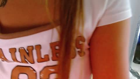 Snapshot of carla_beer chatting on December 2024 06:38:01 PM Carla online show from December 2024 06:38:01 PM