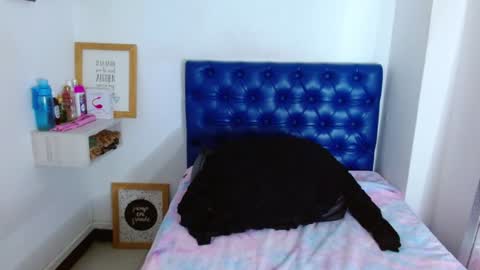 Snapshot of carla_beer chatting on January 2025 04:41:01 PM Carla online show from January 2025 04:41:01 PM
