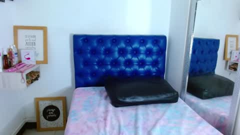 Snapshot of carla_beer chatting on January 2025 05:48:01 PM Carla online show from January 2025 05:48:01 PM