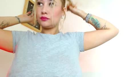 Snapshot of carla_beer chatting on September 2025 12:06:01 PM Carla online show from September 2025 12:06:01 PM