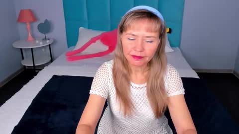 Snapshot of carla_vogue chatting on October 2025 03:18:01 AM Carla Vogue online show from October 2025 03:18:01 AM