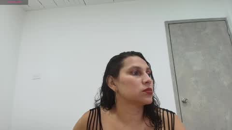 Snapshot of carlaantonellii chatting on April 2026 04:14:02 AM carlaantonellii online show from April 2026 04:14:02 AM