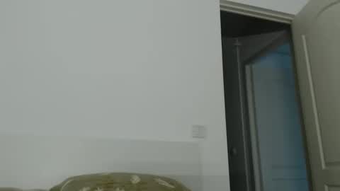 Carlaruth online show from April 2026 05:08:02 AM