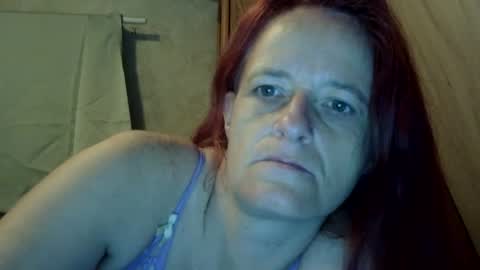 carleeswoman08 online show from December 2024 01:24:01 PM