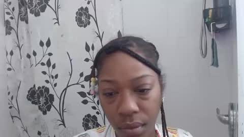 Carlie online show from November 2025 07:46:02 PM