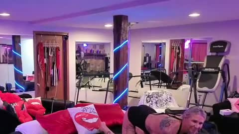 Carlie Vixen online show from October 2025 08:28:02 PM