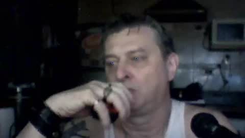 Snapshot of carlos712009 chatting on February 2026 06:42:01 AM carlos712009 online show from February 2026 06:42:01 AM