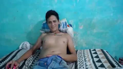 carlos_steven online show from April 2026 04:41:01 AM