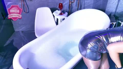 Snapshot of carlotta_ricci chatting on June 2026 12:43:02 AM Carla Carla I am sensual goddes and i was born for loveworshipping and enjoyment. online show from June 2026 12:43:02 AM
