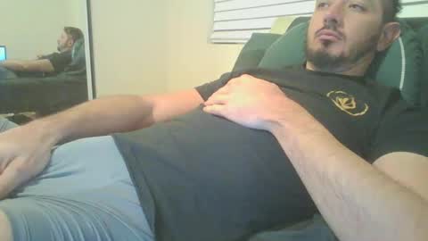Snapshot of carloxxx24 chatting on January 2025 03:53:01 AM DBX online show from January 2025 03:53:01 AM